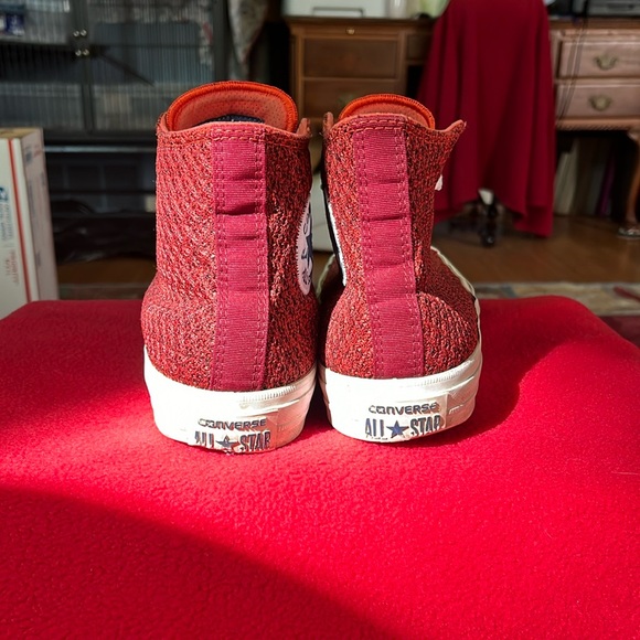Converse Red High-Top Athletic Shoes Chuck Taylor - Picture 2 of 8